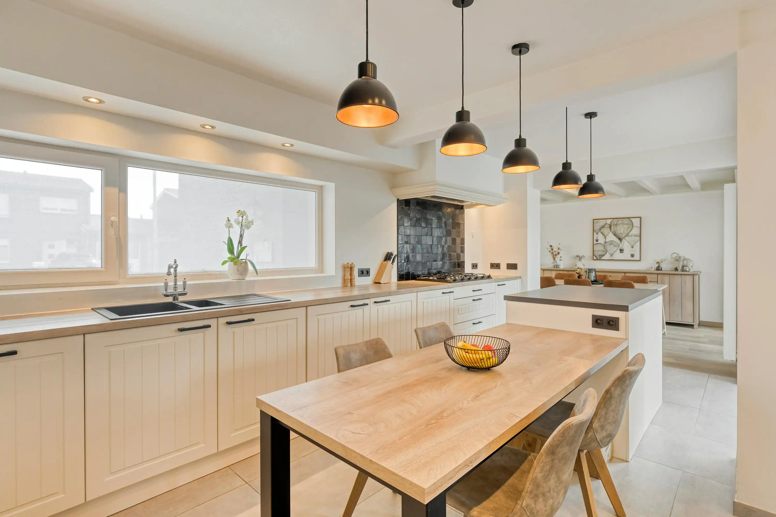 Instapklaar halfopen huis met 3 kamers te koop in Wielsbeke foto 8