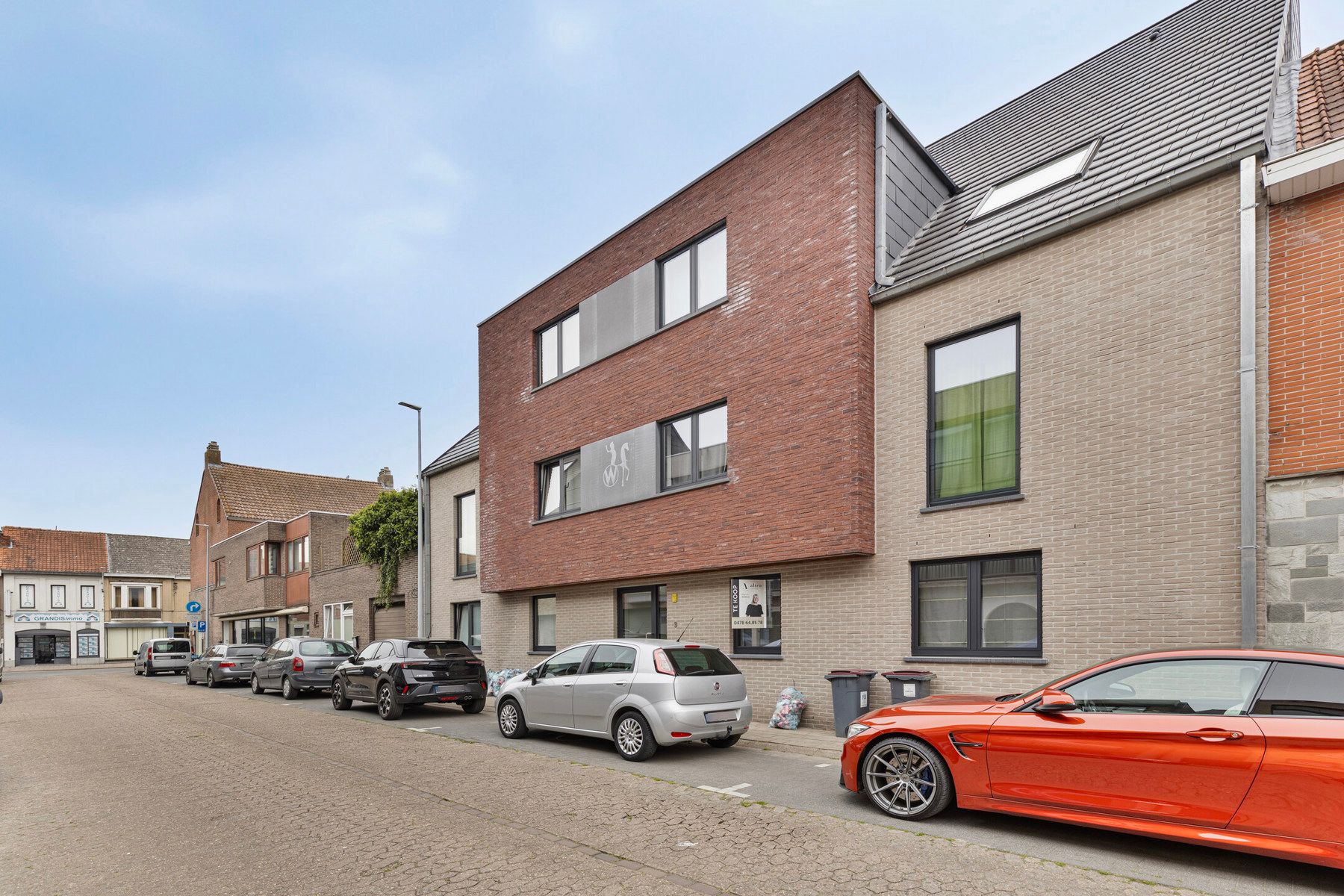 Gelijkvloersappartement met autostaanplaats en tuin in centrum Zele foto {{pictureIndex}}