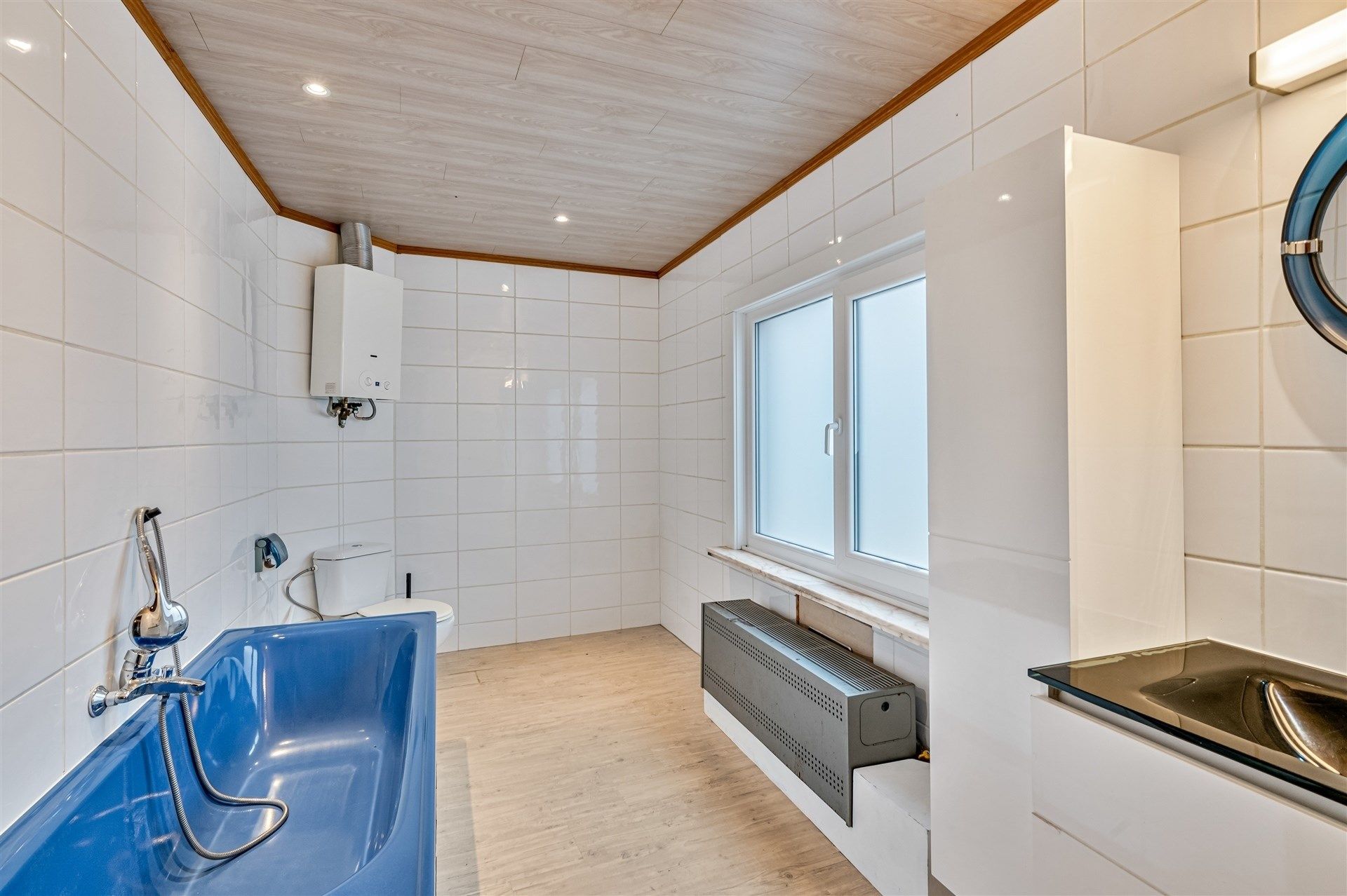 Bijzonder ruime woning met tuin en garage foto 5