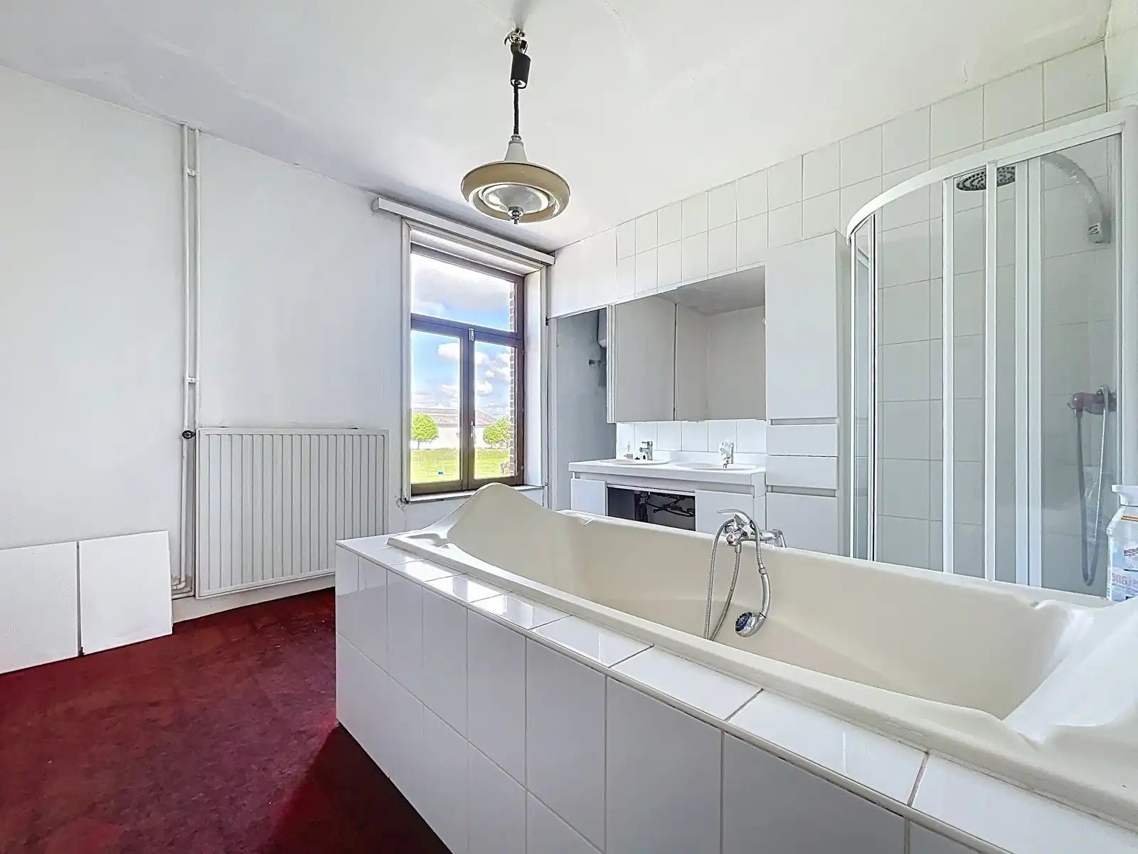 te renoveren huis met 3slps, pol. ruimte en mog. tot handel foto 3