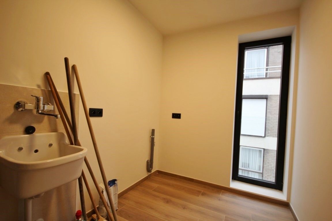 Duplex met terras in centrum van Sint-Truiden! foto 6
