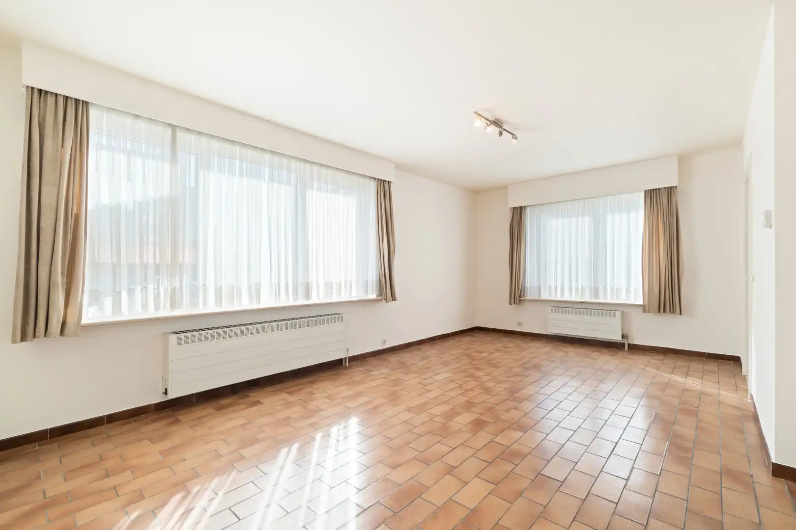 Appartement op het gelijkvloers met 2 slaapkamers en garagebox foto 5