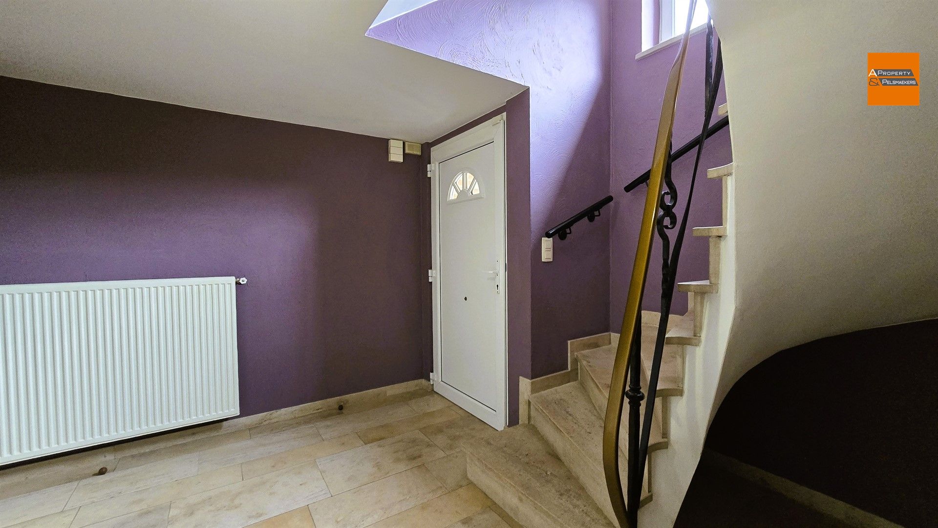 Ruime en instapklare bel-étagewoning met 7 slaapkamers en tuin op toplocatie in Kraainem foto 6