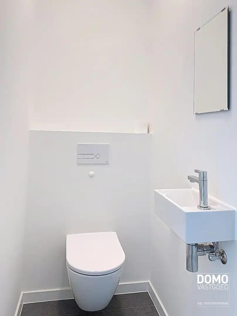 RUIM APPARTEMENT MET PRACHTIG TERRAS, LIFT EN GARAGEBOX IN CENTRUM KERMT foto 11