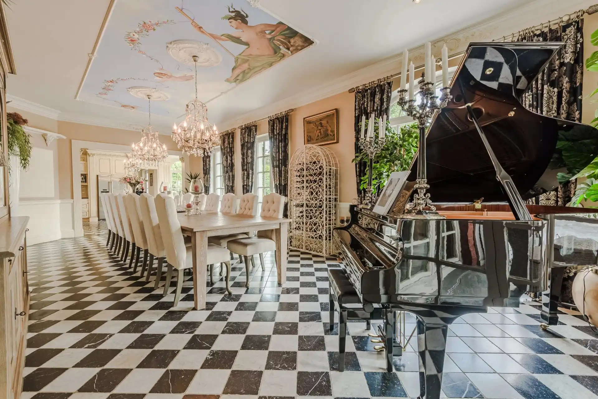 Prachtige luxueuze villa in Amerikaanse stijl met 4 slaapkamers en 2 badkamers. foto 10