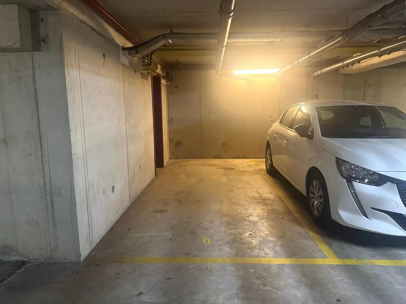 ONDERGRONDSE AUTOSTAANPLAATS P.6 foto 2