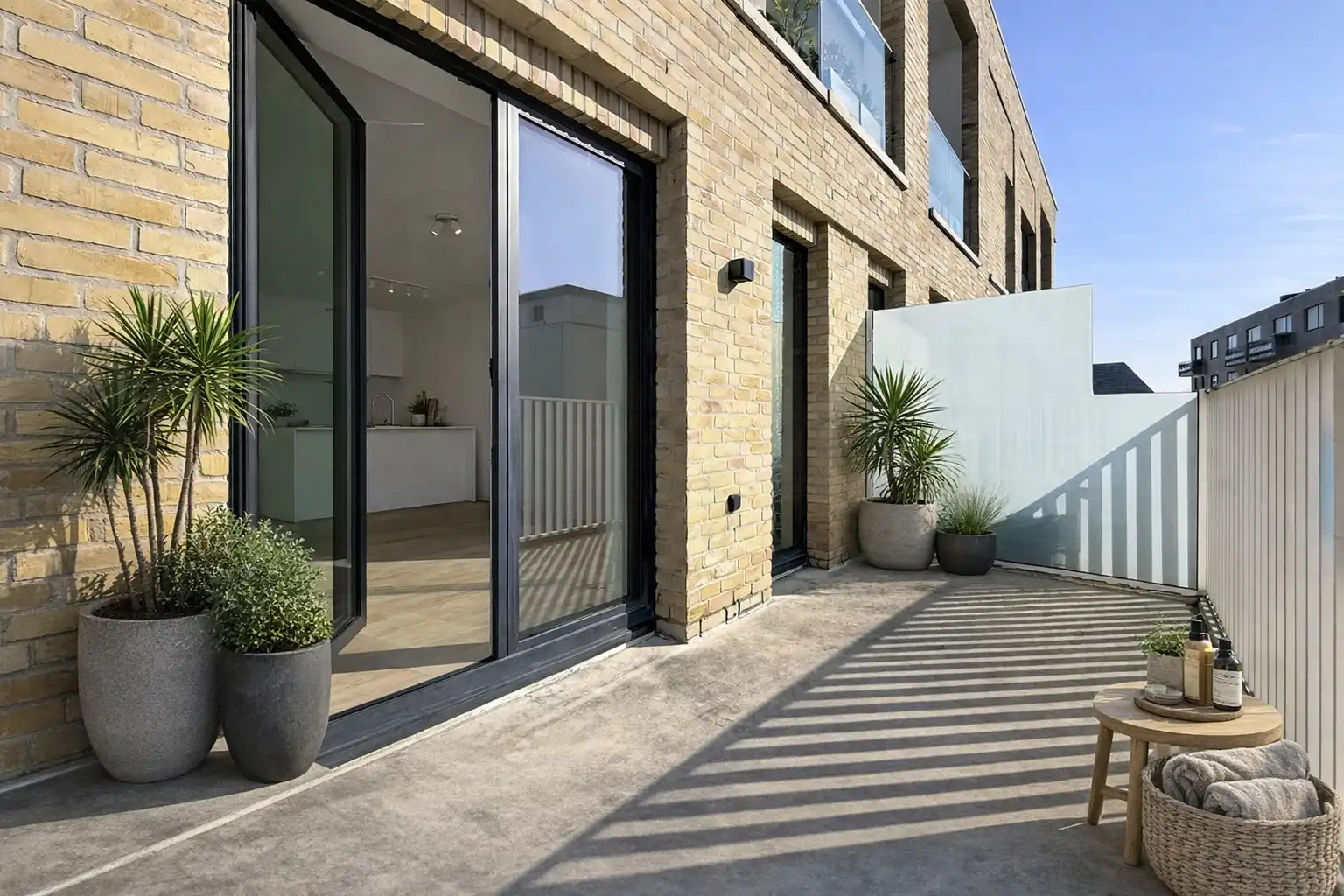 Nieuwbouwappartement met 2 slaapkamers en terras op topligging foto 2