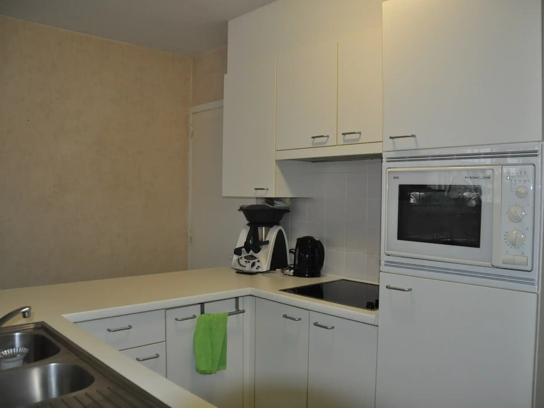 Appartement met twee slaapkamers - prachtig zicht op de Grote Markt. foto 6