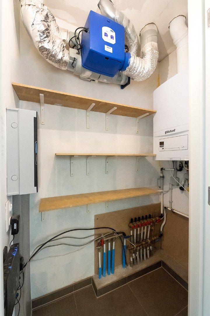PERFECT INSTAPKLAAR GELIJKVLOERS APPARTEMENT (BJ 2016) foto 4