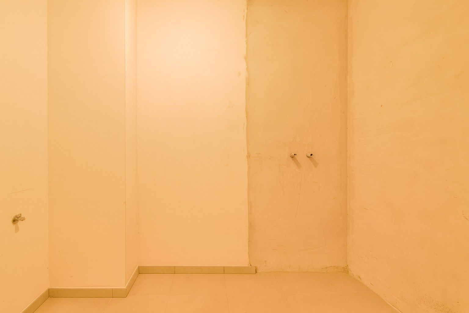 Gelijkvloerse appartement te huur in centrum Torhout! foto 5