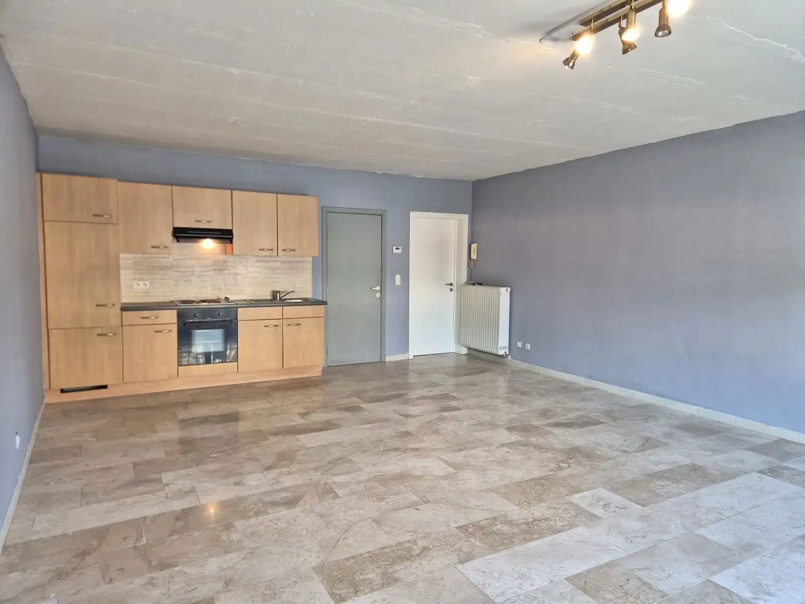 Appartement met 2 slaapkamers en garage nabij Donkmeer foto 4