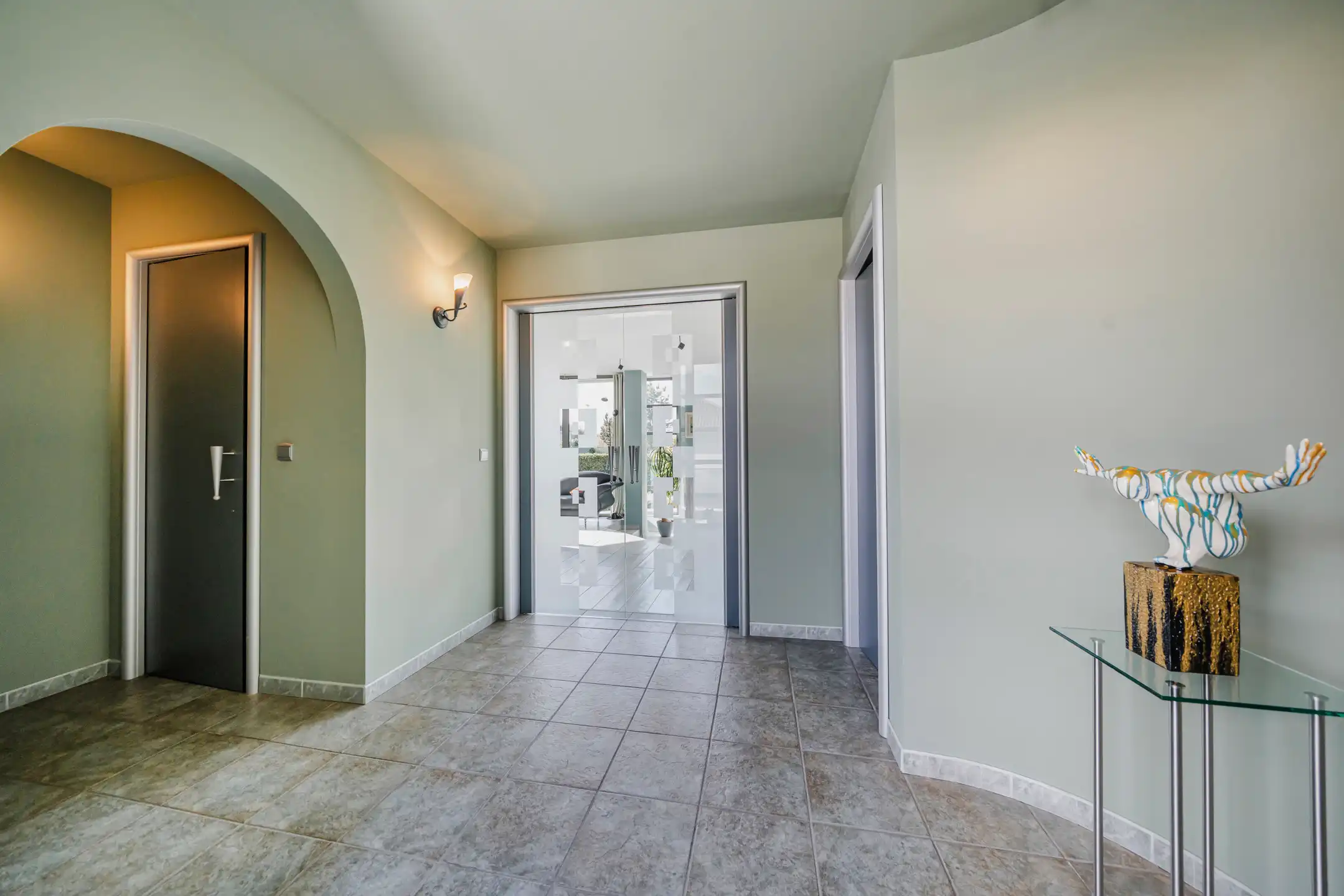 Prima onderhouden woning in doodlopende straat foto 4