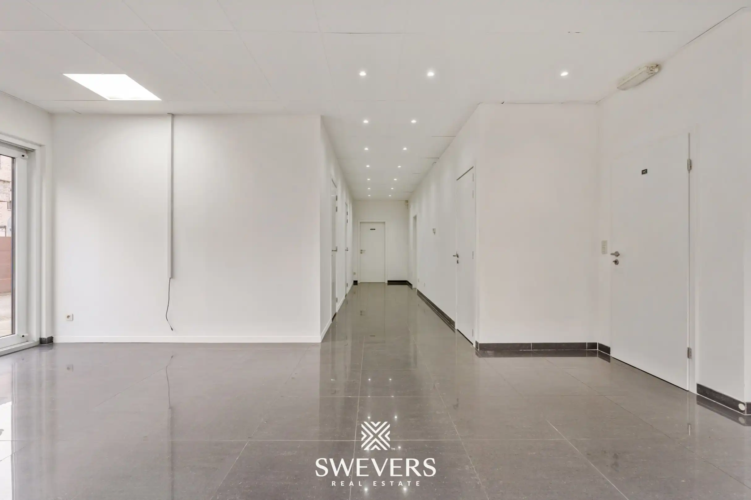 Instapklaar handelspand op toplocatie in Heusden-Zolder foto 8