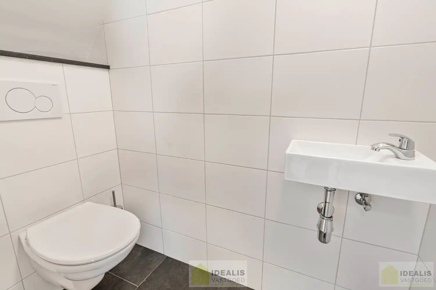 IDEALIS VASTGOED - PRACHTIG GERENOVEERD DUPLEXAPPARTEMENT IN HARTJE HAMONT! foto 29