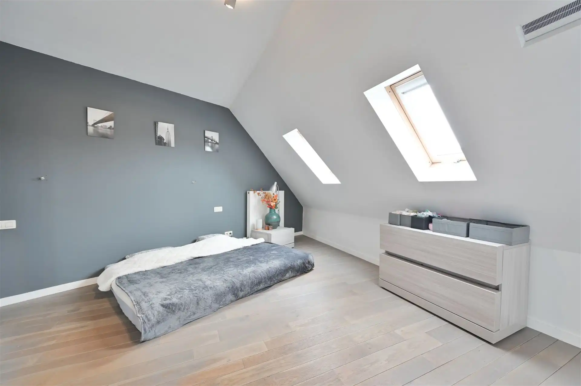 Ruime duplex met drie slaapkamers in centrum Herselt foto 12