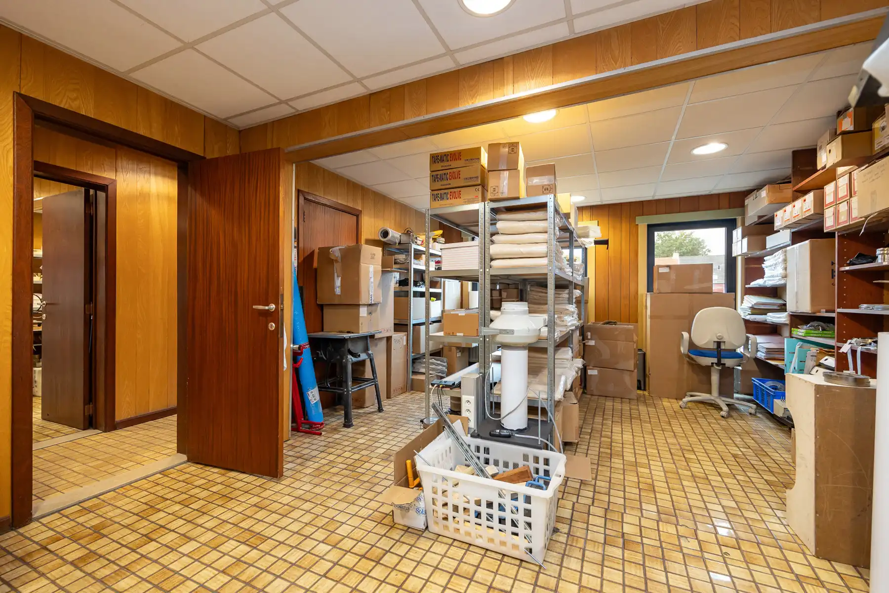 Kantoorgebouw met atelier op voll. bebouwd perceel van 528m² foto 19
