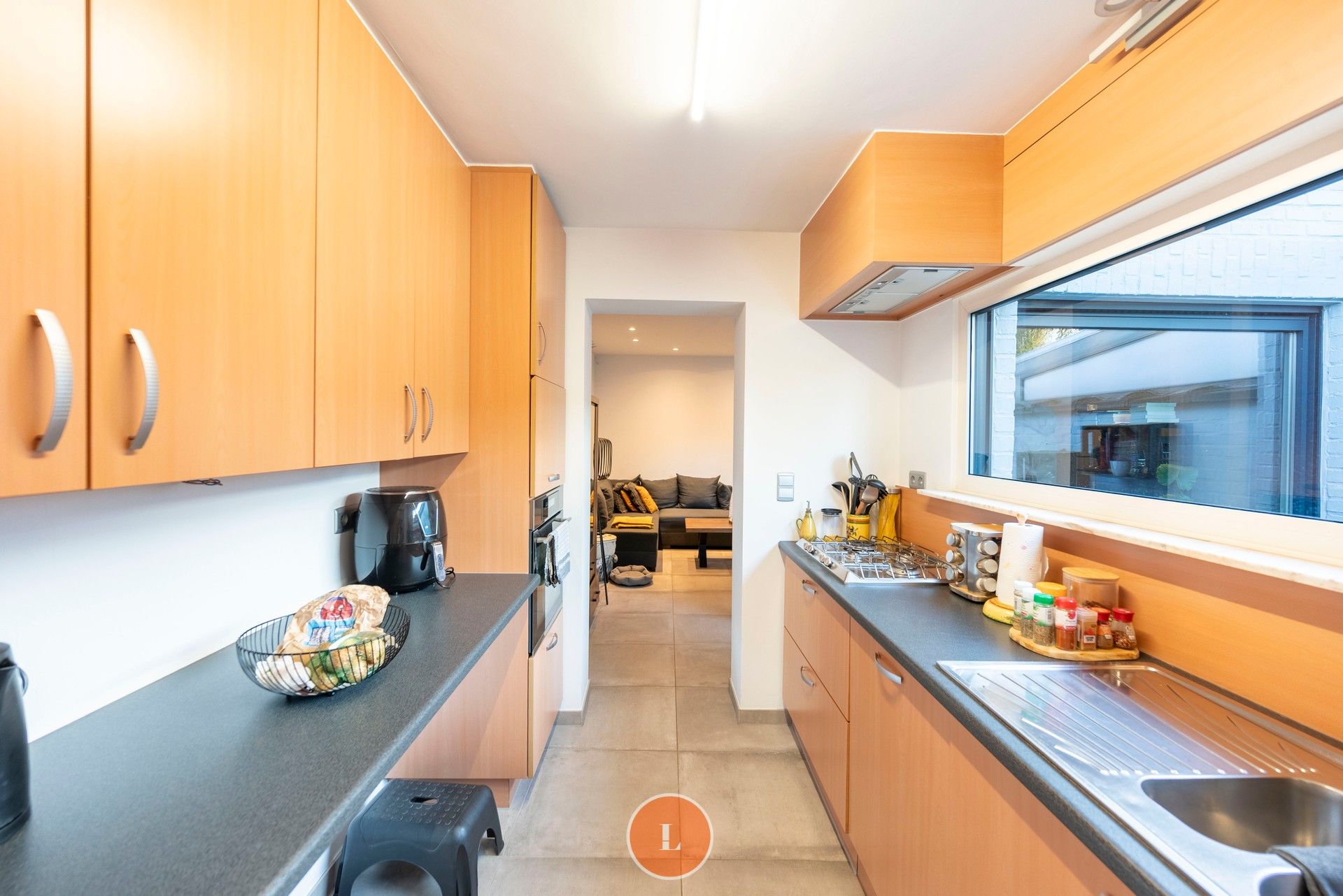 Instapklare gezinswoning met garage en tuin in Wevelgem. foto 7