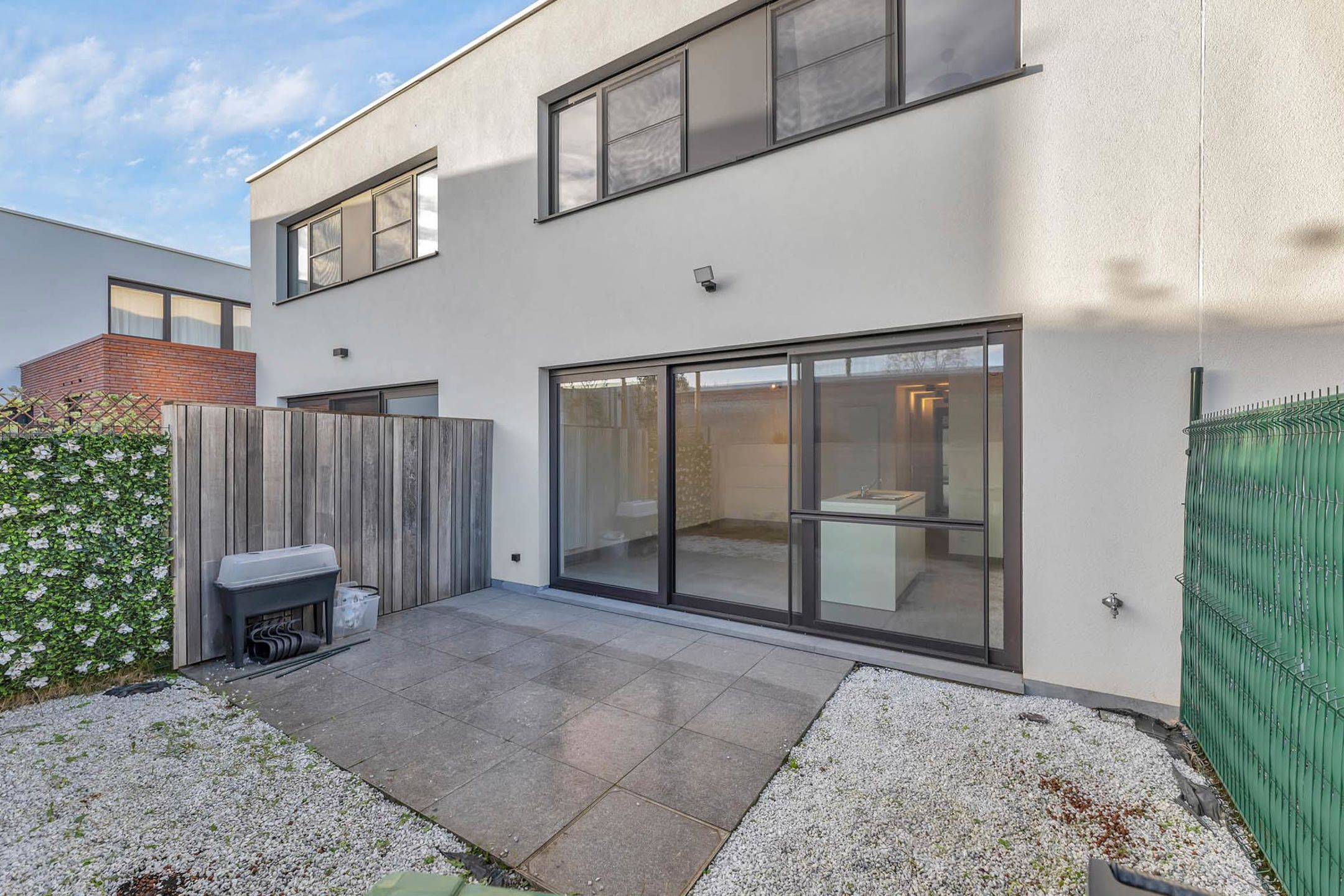 Nieuwbouwwoning met garage op rustige ligging foto 20