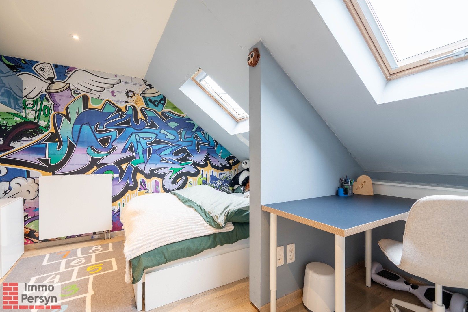 Luxueuze, ruime 4-slaapkamer woning. Twee badkamers. Gelijkvloers wonen. foto 26