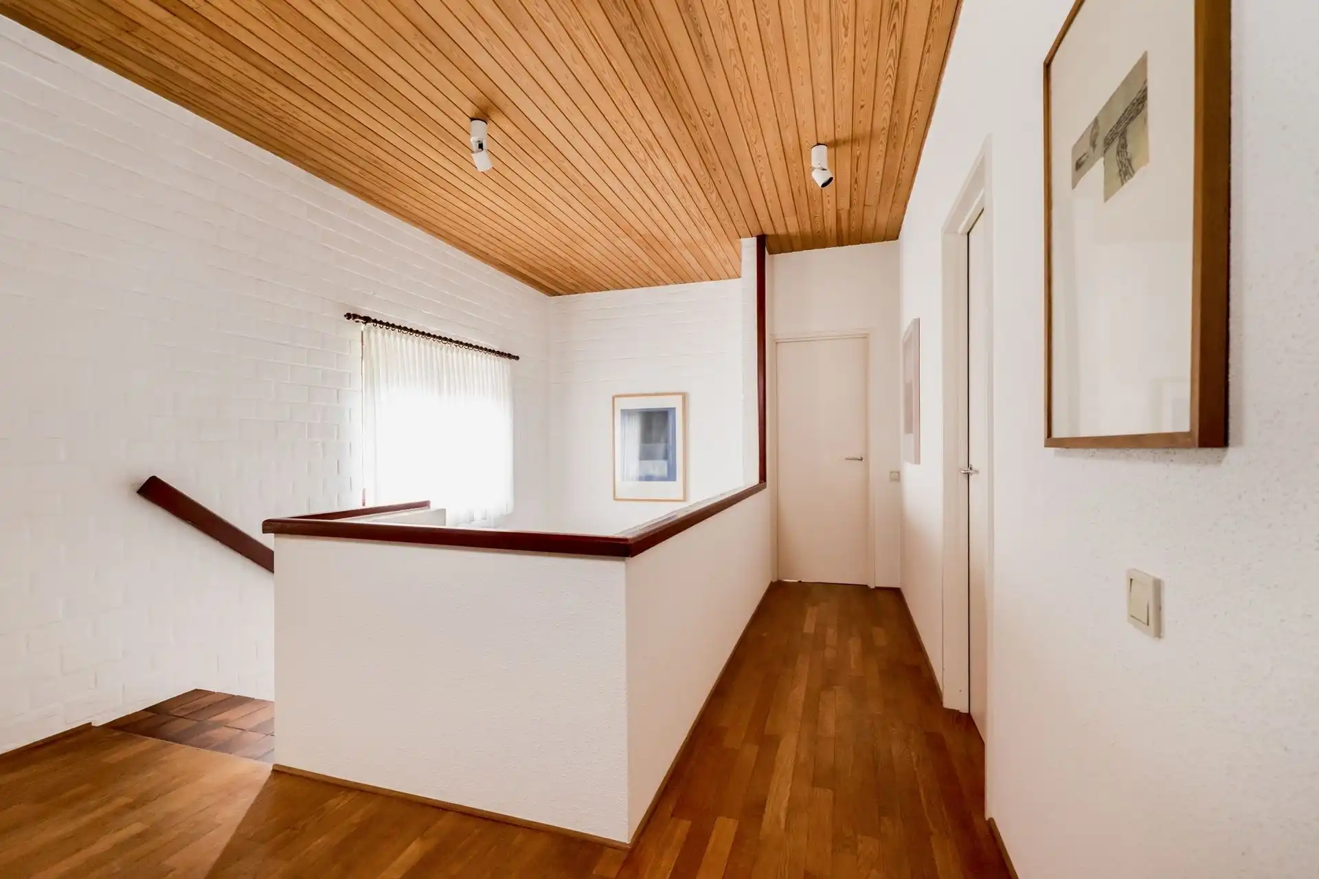 Villa met privébos op een perceel van 4.350 m²  foto 13