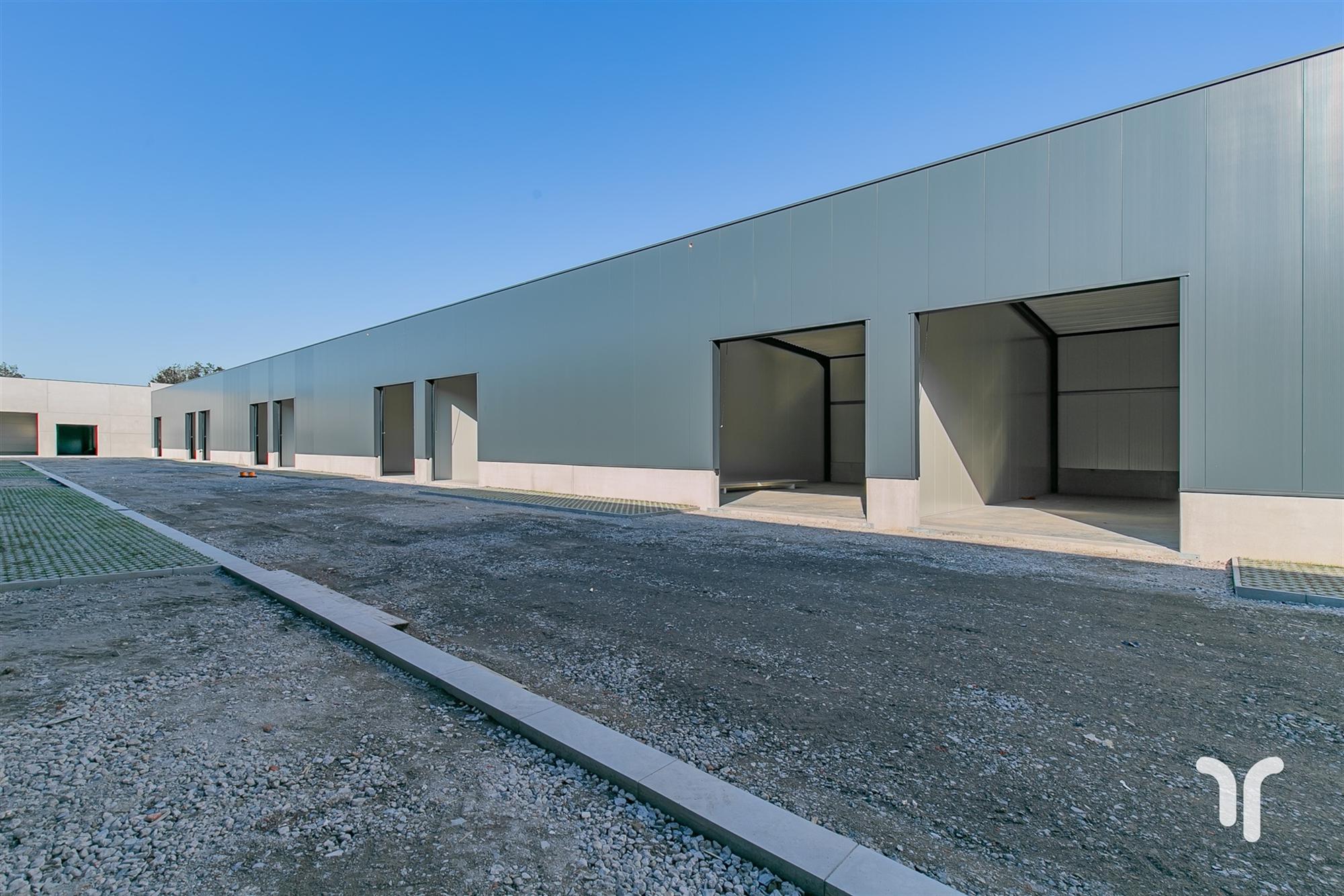 Onmiddellijk beschikbare KMO-units te Zedelgem foto {{pictureIndex}}