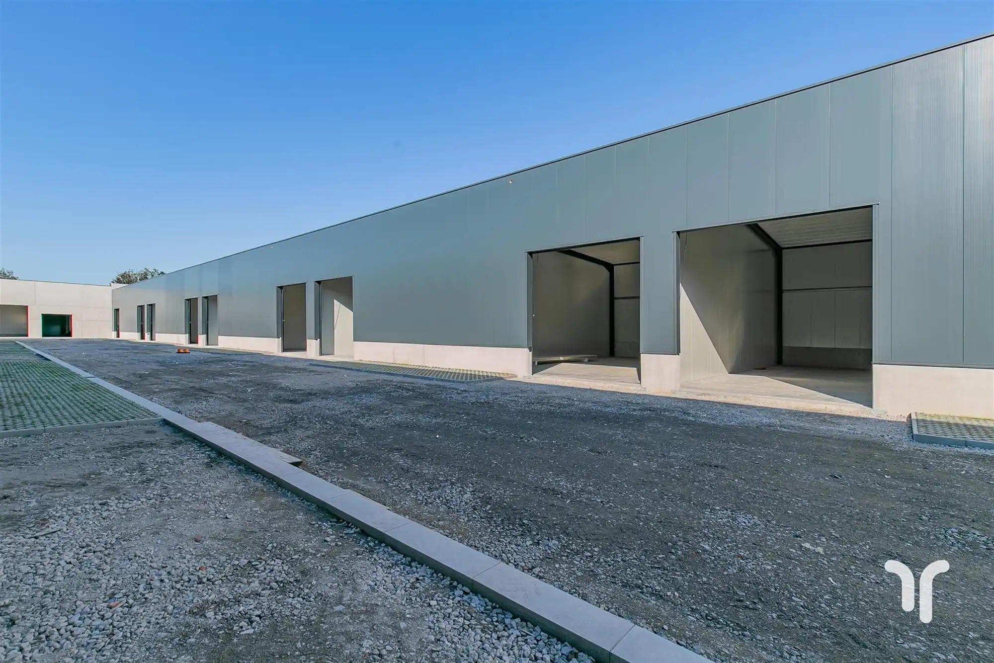 Onmiddellijk beschikbare KMO-units te Zedelgem foto {{pictureIndex}}