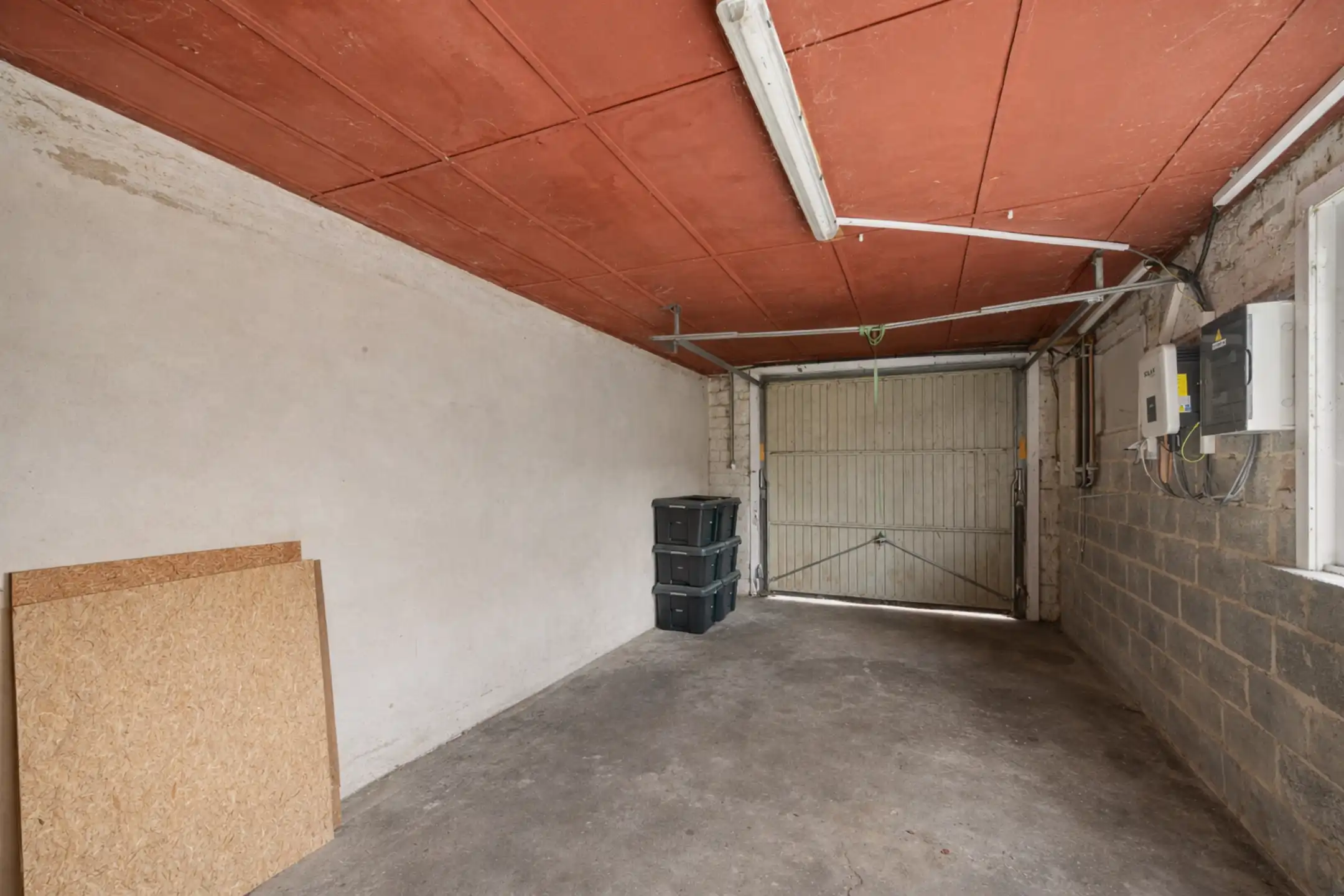 Halfopen woning met garage en tuin in Harelbeke foto 17