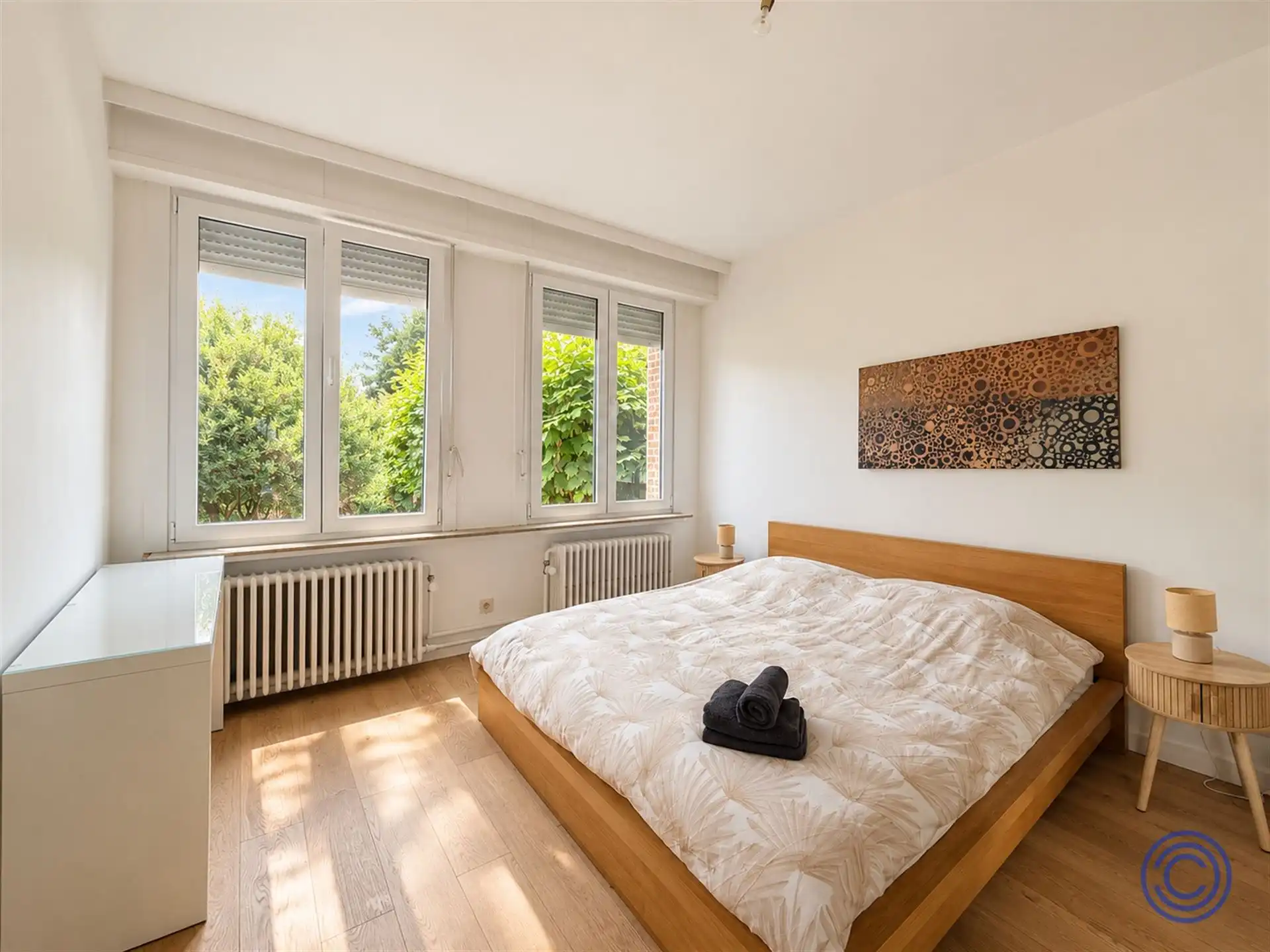 Uitzonderlijk ruim 3-slaapkamerappartement met tuin en dubbele garage foto 7