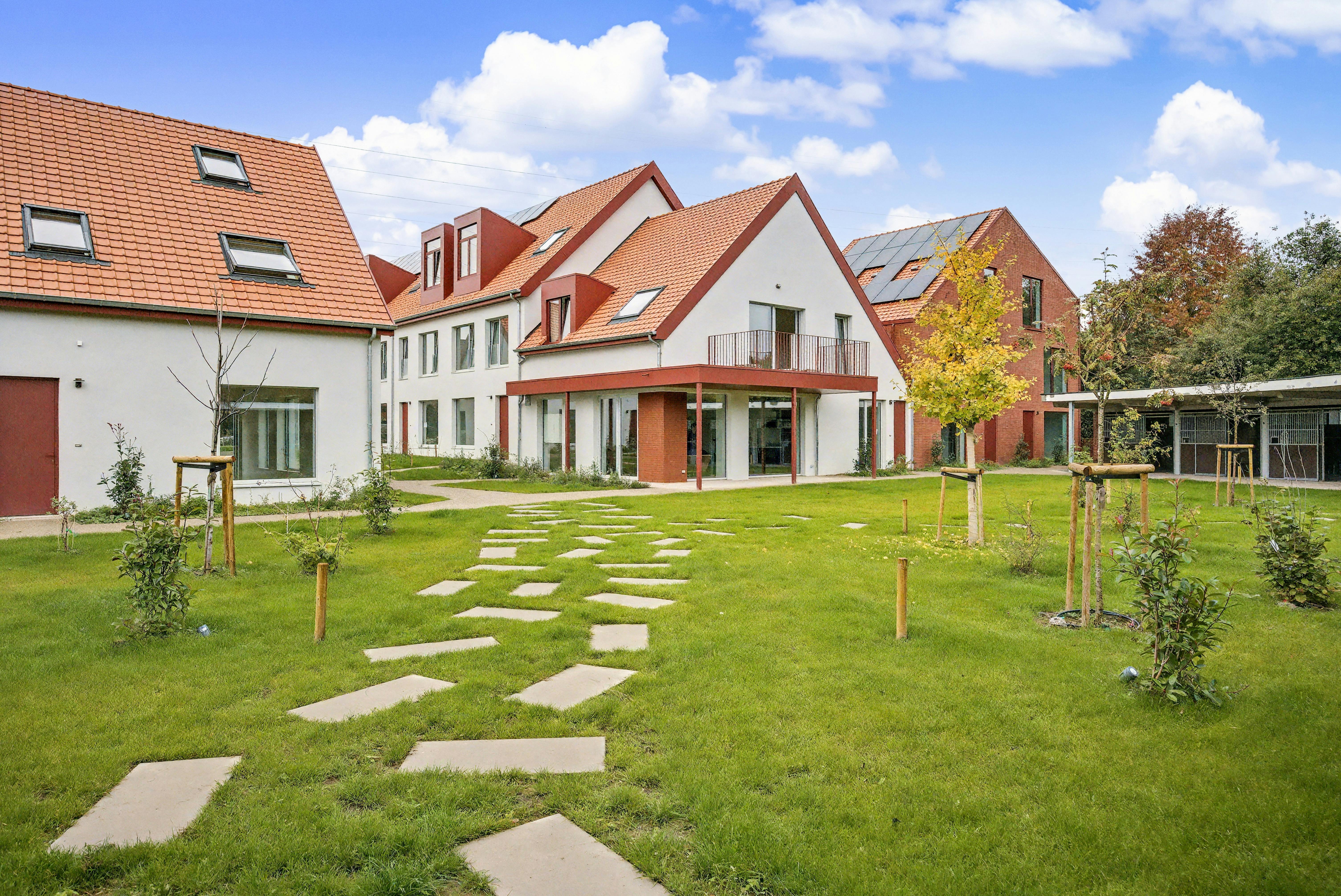 Een ruime triplex met 2 slaapkamers te Hasselt foto {{pictureIndex}}