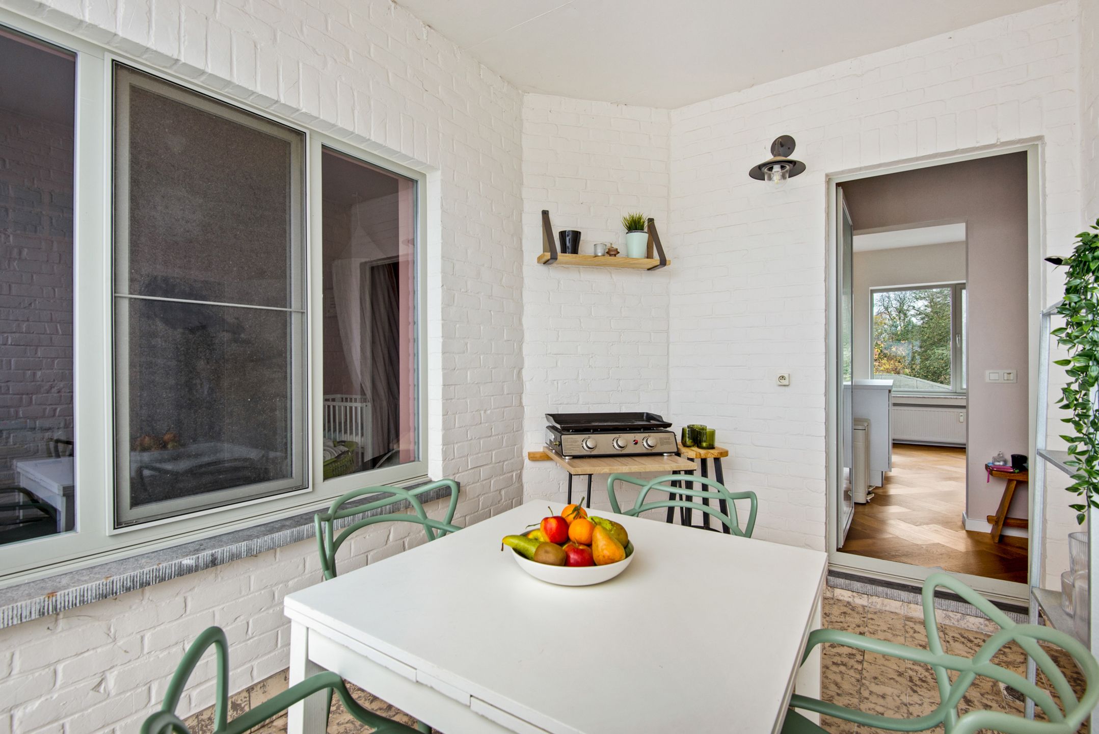 Prachtig gerenoveerd appartement - overdekt terras en garage foto 10