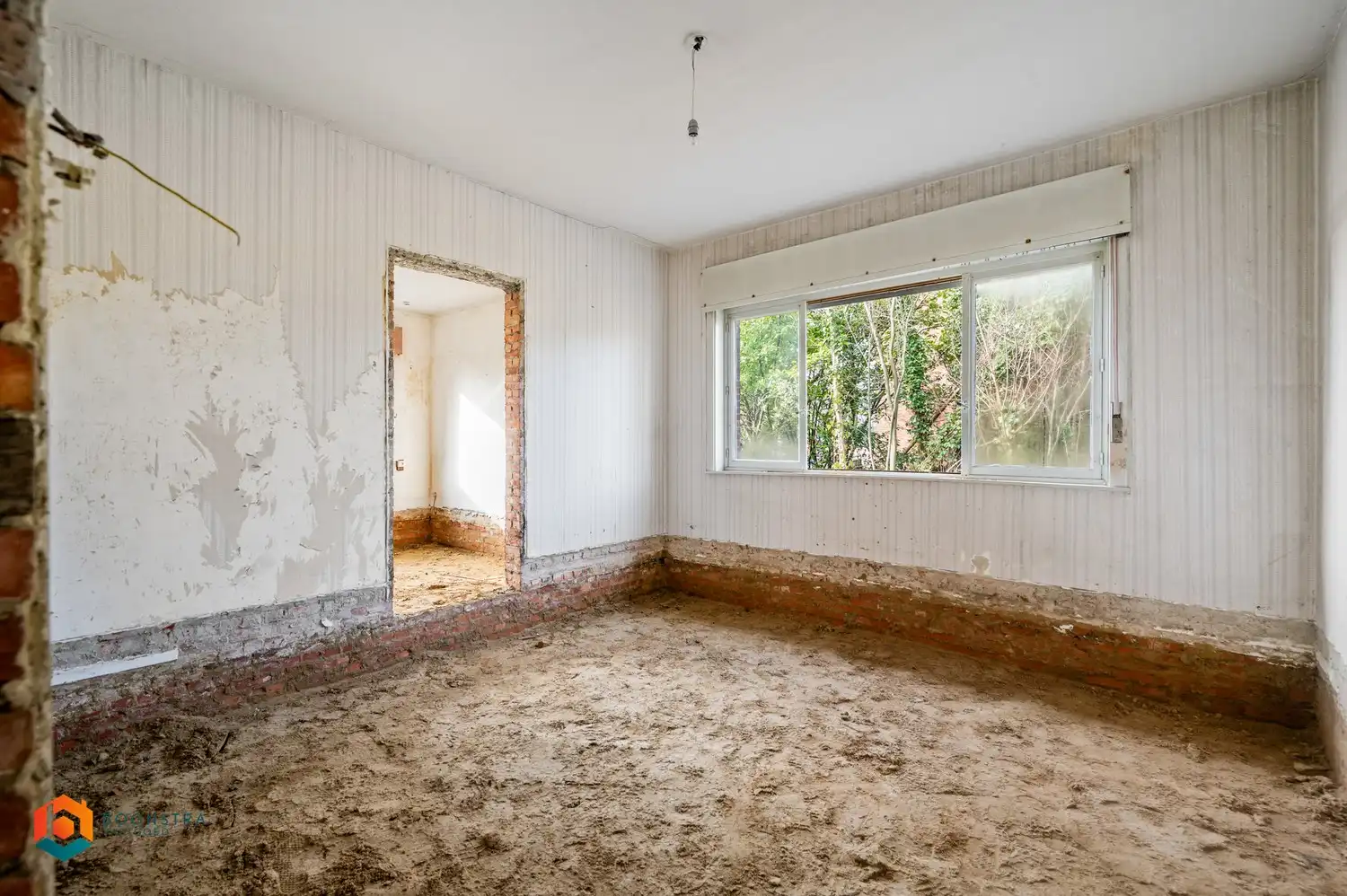 Verbouwproject met landelijk uitzicht op een perceel van 1.200m² foto 5