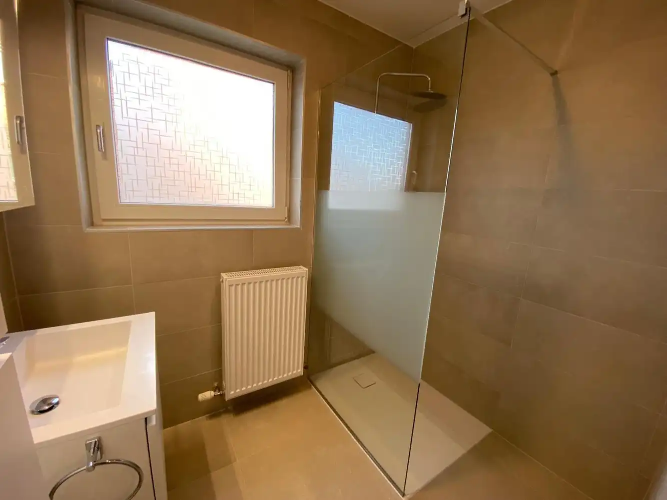 Instapklaar appartement 2de verdieping met lift. foto 15