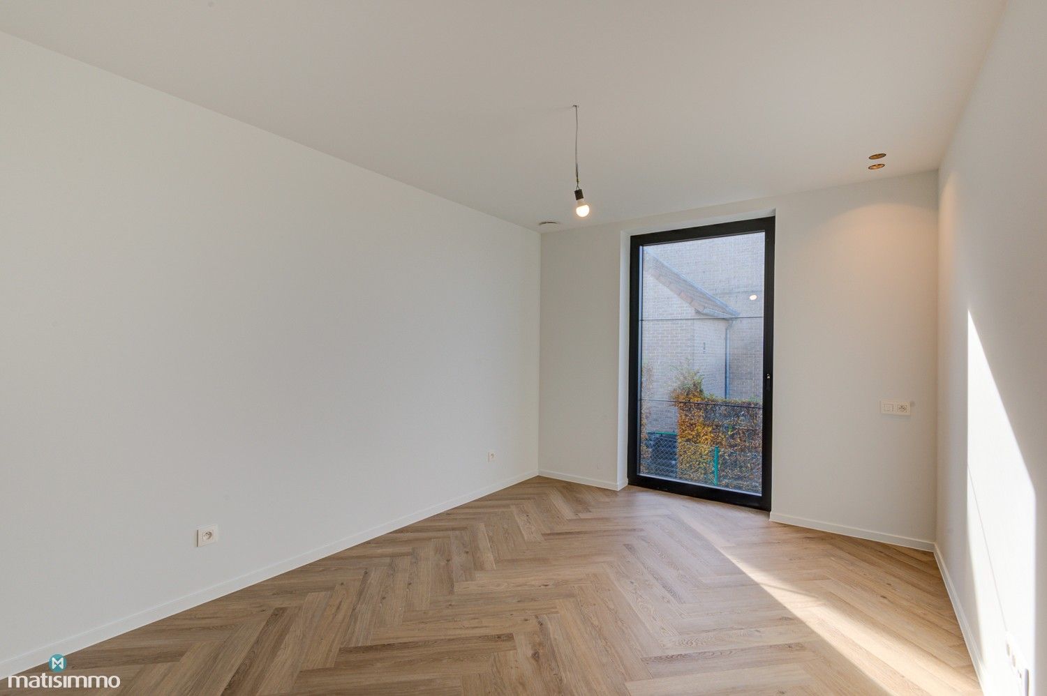 NIEUWBOUWWONING MET 3 SLAAPKAMERS EN KWALITATIEVE AFWERKING TE KORTESSEM foto 19