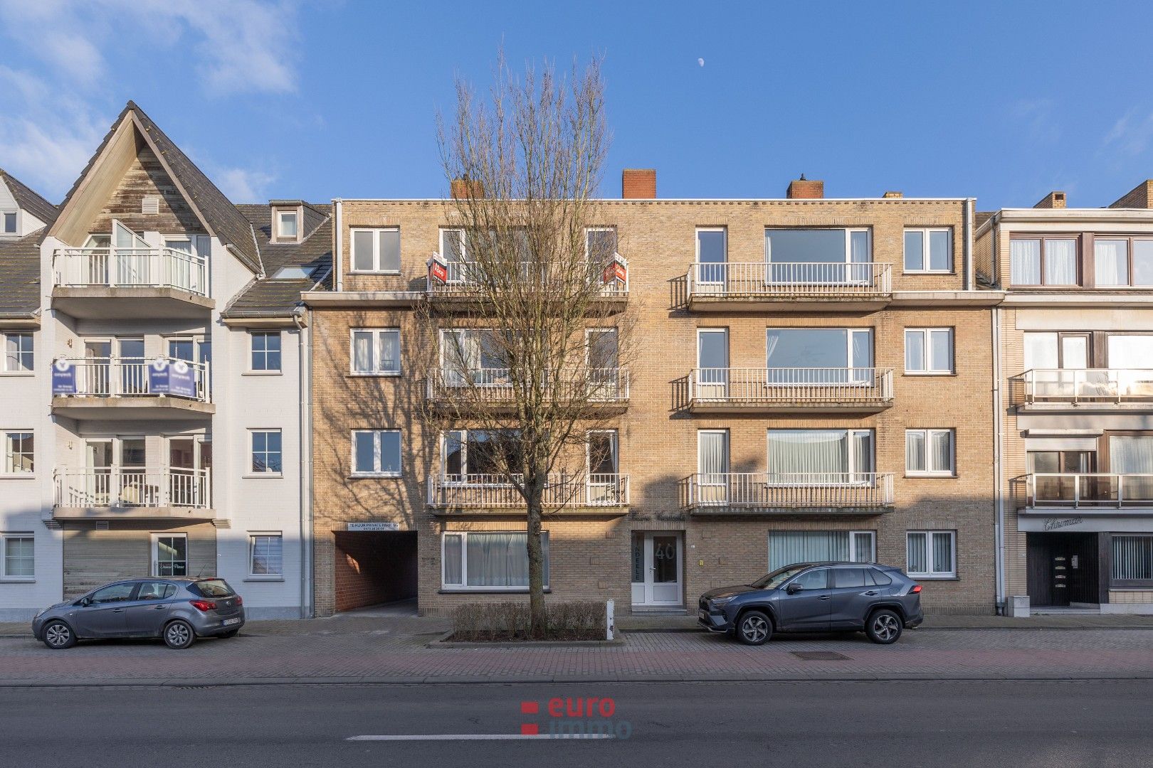 2 Gerenoveerde appartementen op centrale locatie in Nieuwpoort! foto 2