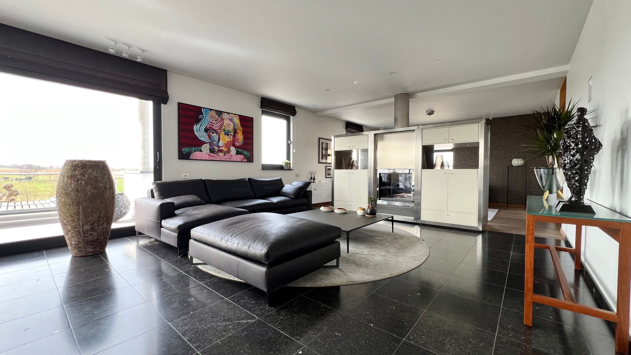 Exclusieve villa met adembenemend uitzicht en luxueuze voorzieningen foto 5