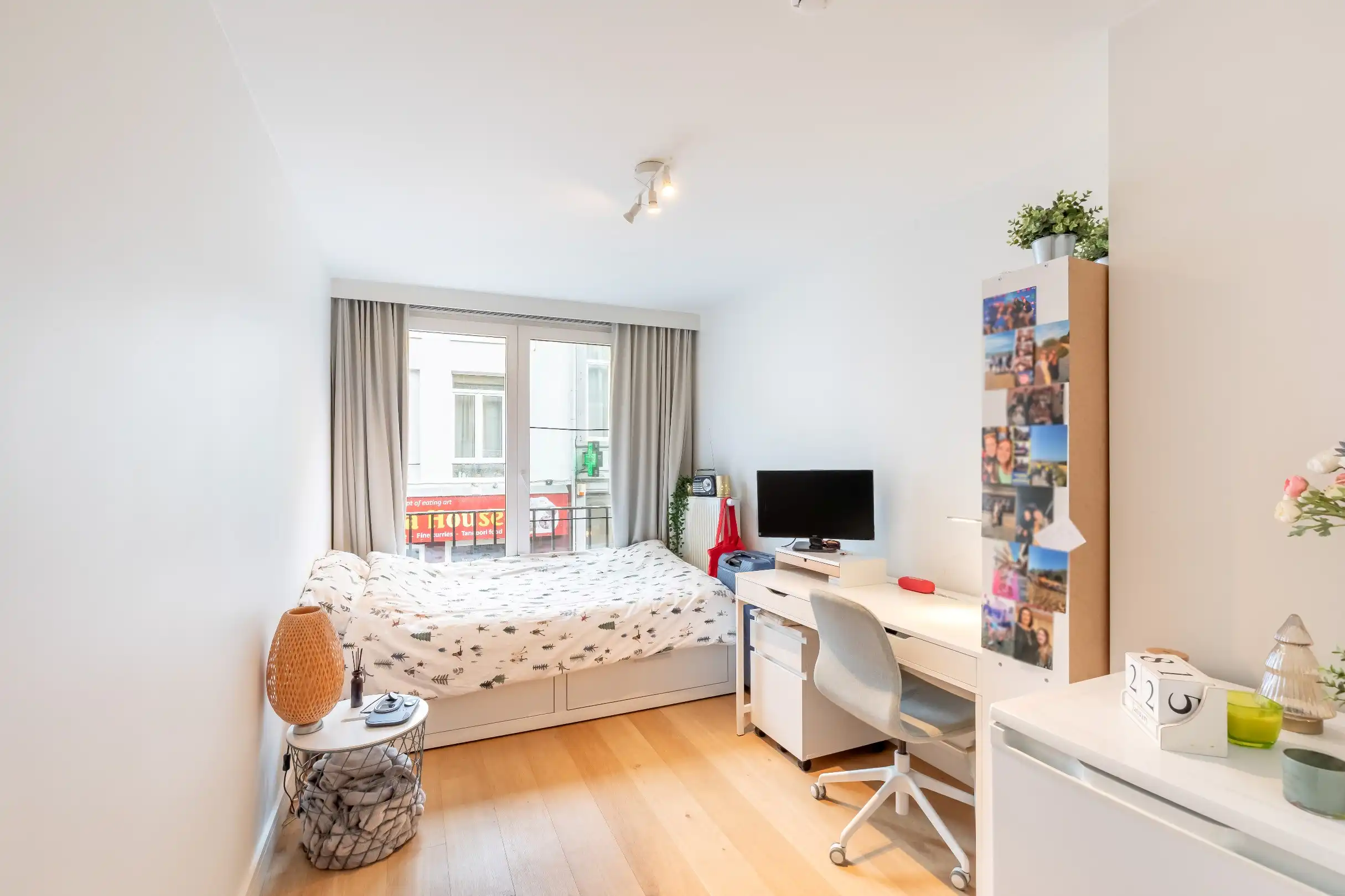 Knappe studentenkamers op toplocatie! foto {{pictureIndex}}