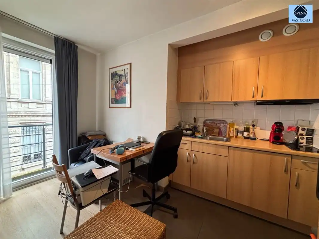 GOED GELEGEN STUDIO IN NABIJHEID VAN OPENBAAR VERVOER foto 2