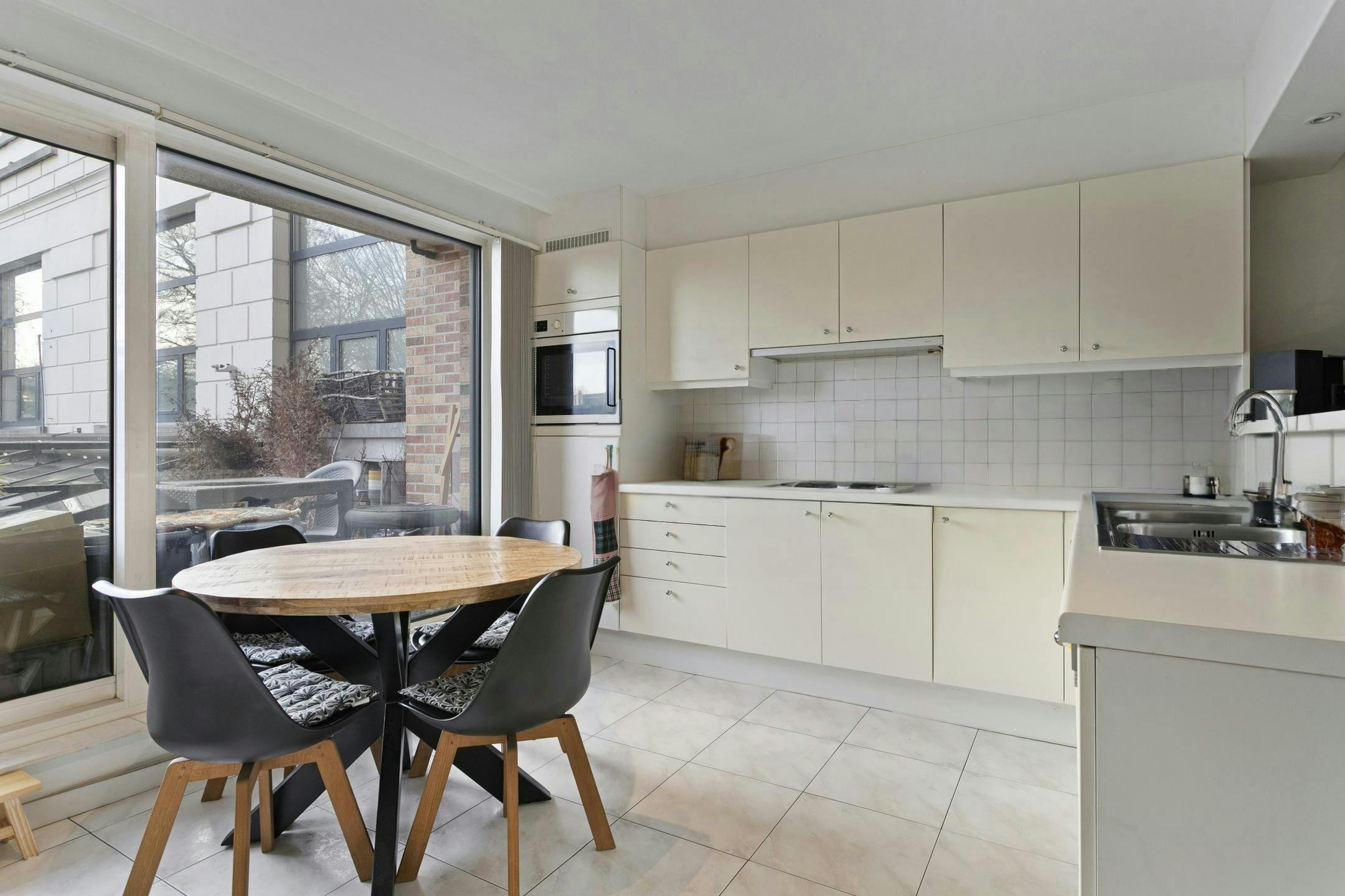 Energiezuinig appartement met 2 slaapkamers in het centrum van Roeselare foto 5