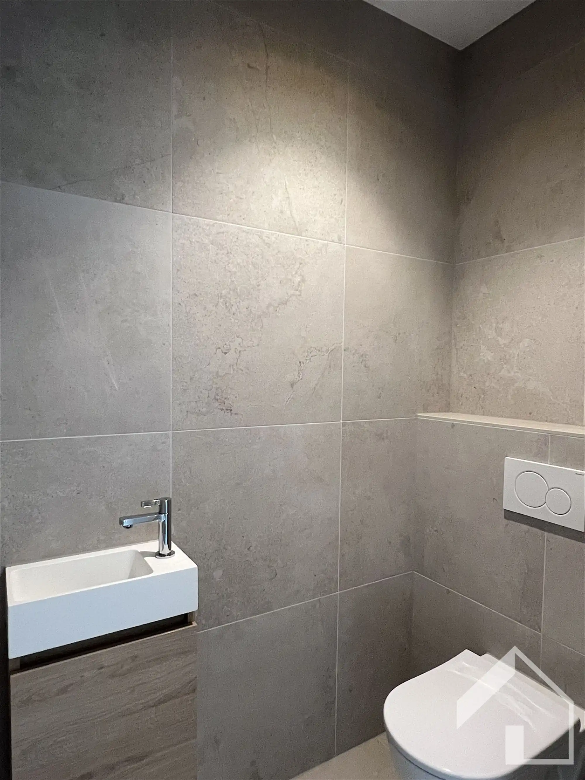 Nieuwbouwappartement met staanplaats en kelderberging foto 9