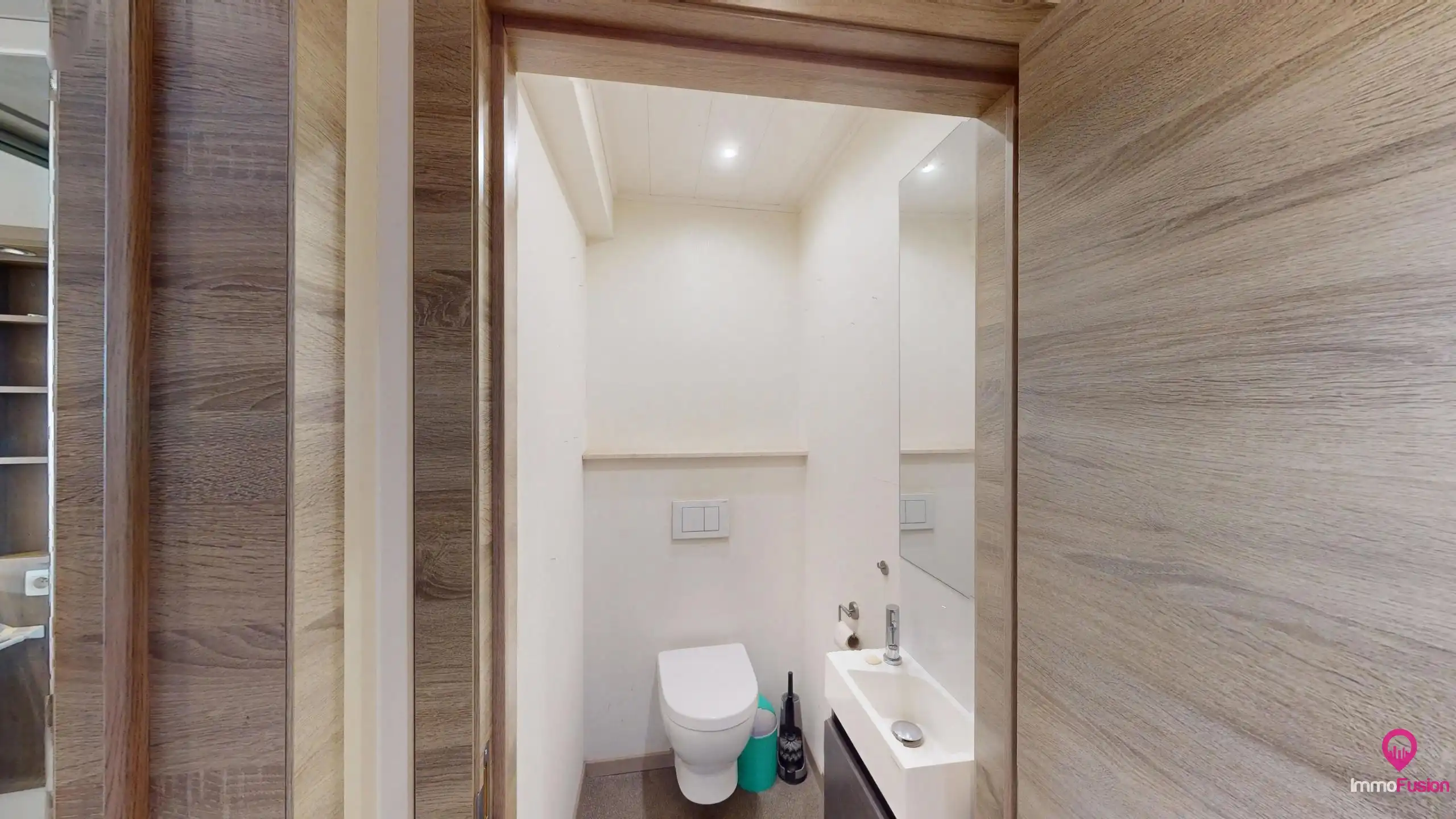 Uitstekend bereikbaar pand met magazijn, bureaus + app! foto 31