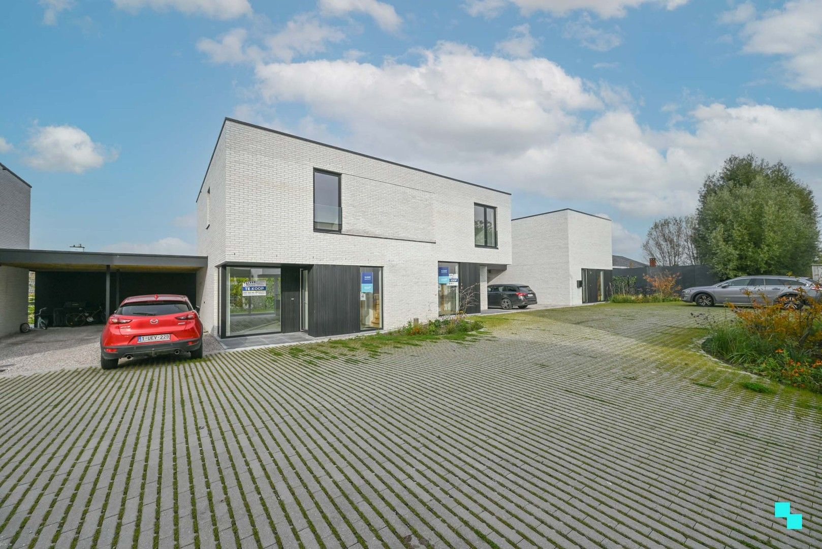 Aantrekkelijke HOB met drie slaapkamers in rustige nieuwe verkaveling foto 8