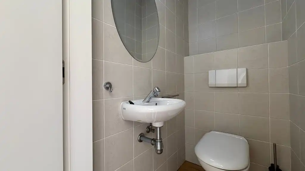 Instapklaar kantoor te huur nabij N12 in Schilde foto 10