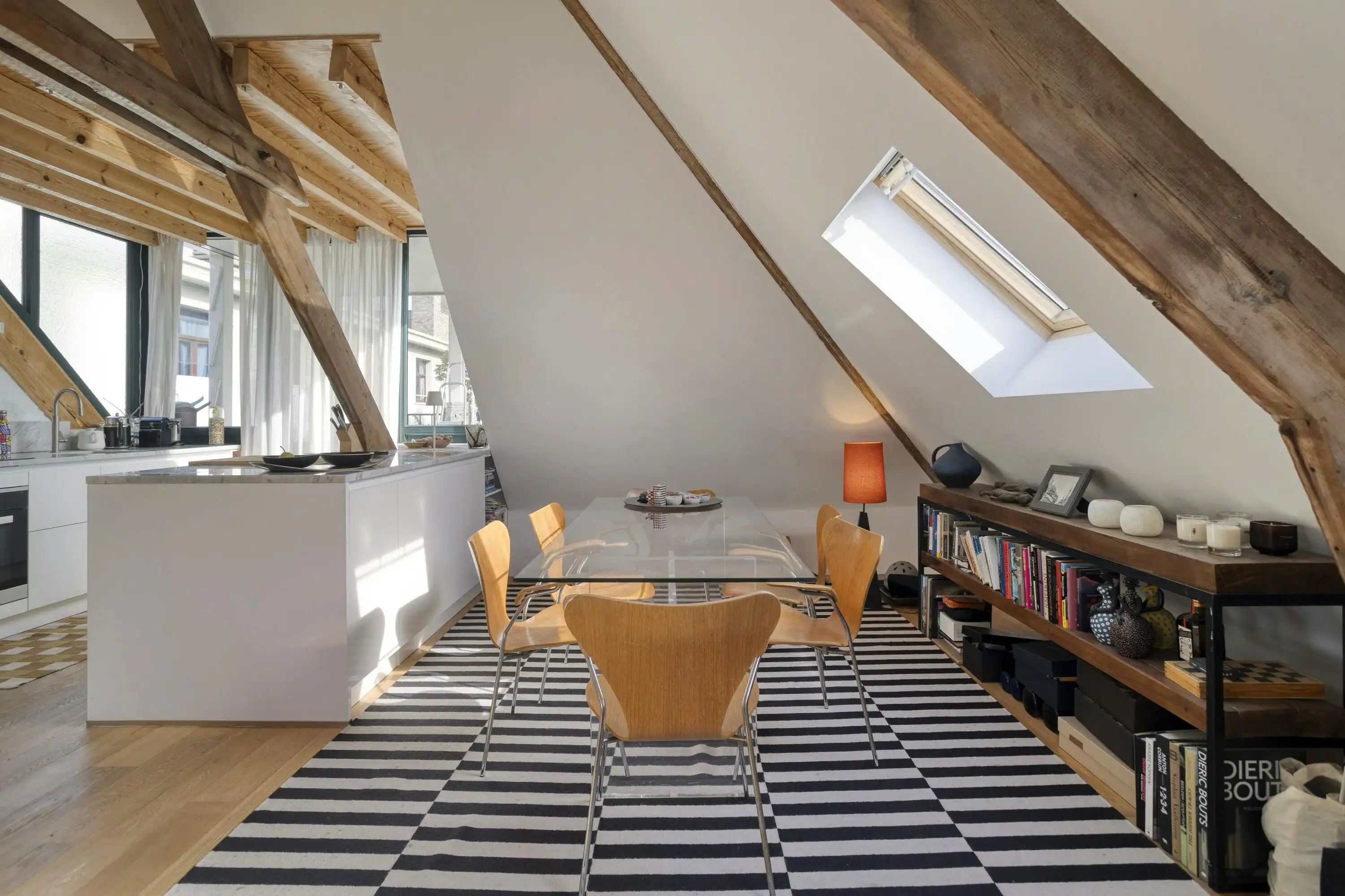 Uniek dakappartement met terras te koop in Antwerpen foto 10