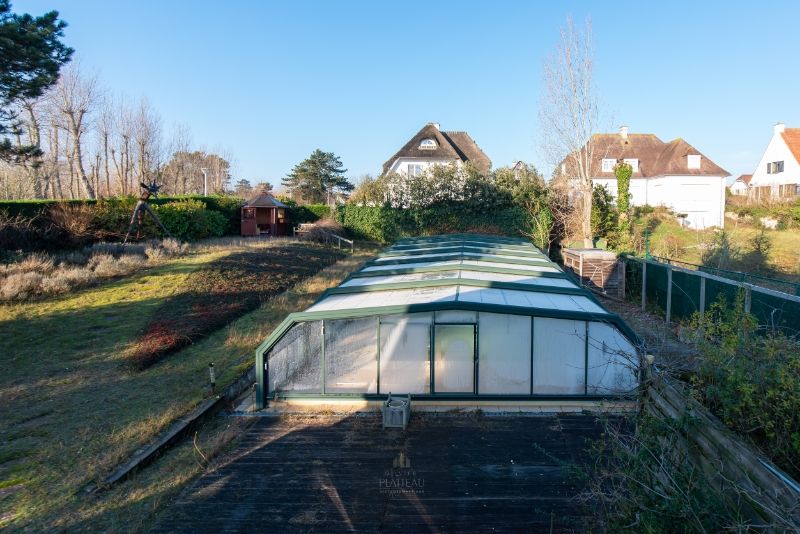 Grote villa op 1533m² gelegen centraal in de Simli-wijk te Nieuwpoort-Bad. foto 34