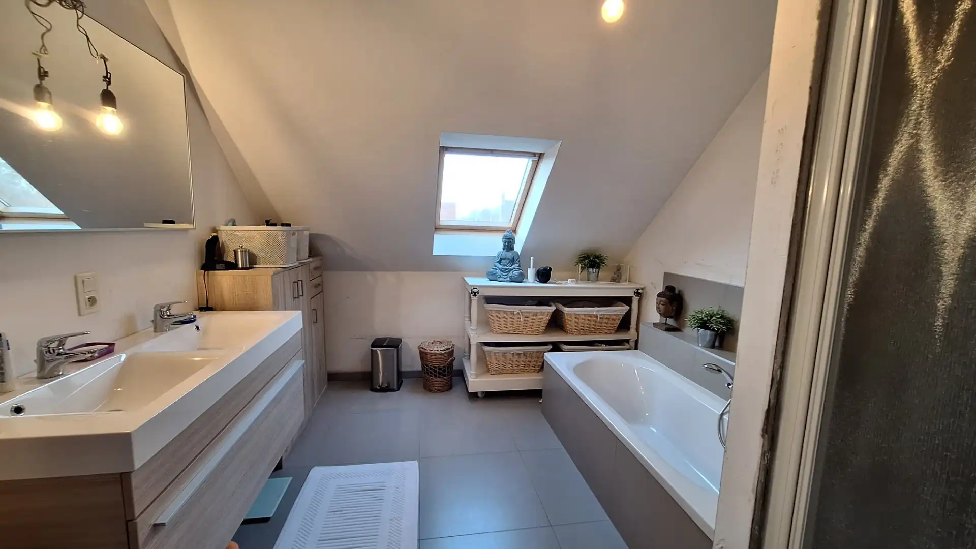 Instapklare, energiezuinige woning met topligging in Roeselare foto 5