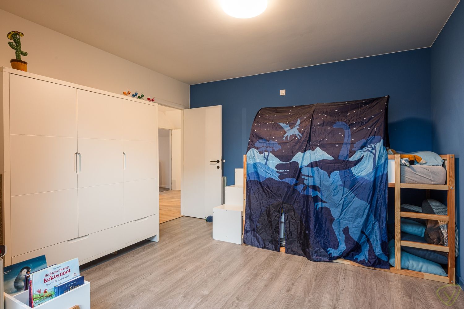 Prachtige open bebouwing met vijf slaapkamers op toplocatie foto 21