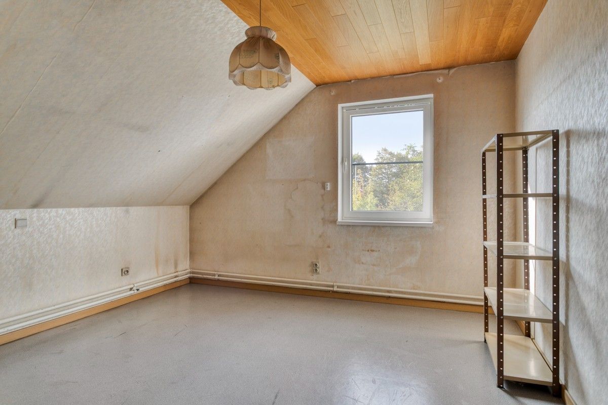 Ruime woning met praktijkruimte te Lendelede foto 12