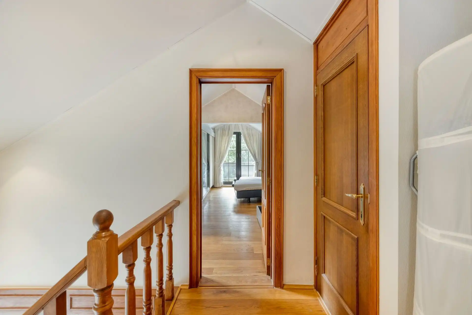 Vrijstaande villa van 306 m² op 17a95ca, gelegen vlak bij Connecterra, de toegangspoort tot het Nationaal Park Hoge Kempen, en op wandelafstand van Maasmechelen Village! foto 20