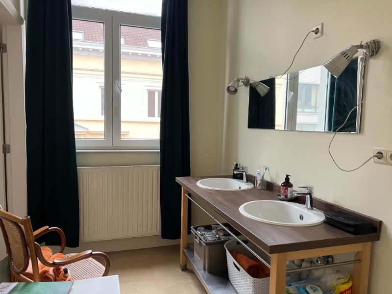CHARMANT APPARTEMENT IN HERENHUIS foto 9