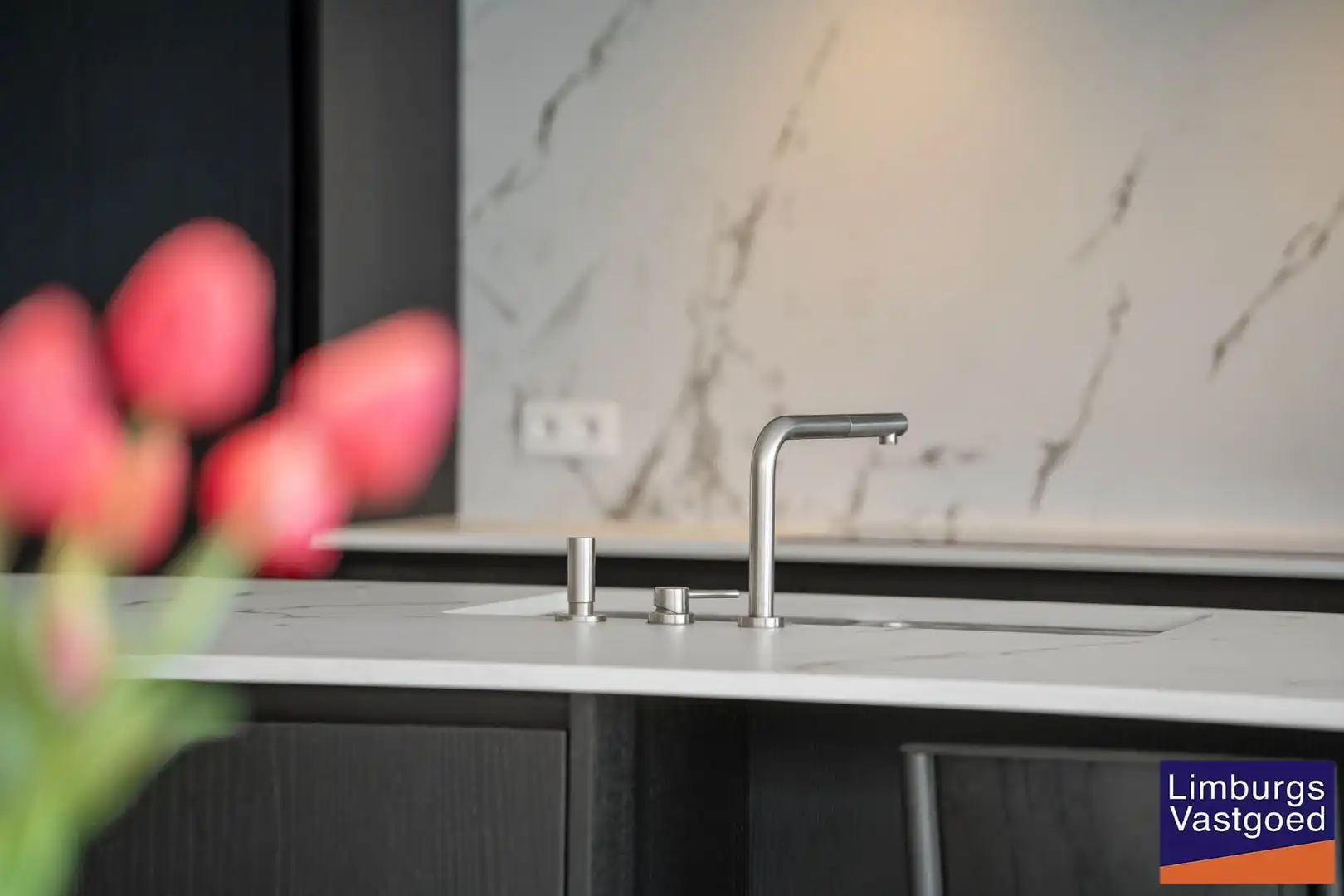 Hoogwaardig afgewerkte gezinswoning, 4 slpk, op 48a23ca, nabij centrum foto 13